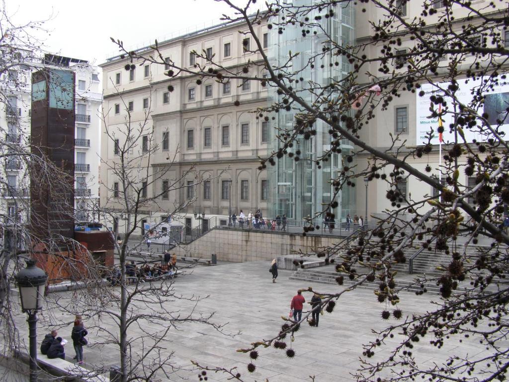 Hostal Fernandez Atocha Madrid Luaran gambar